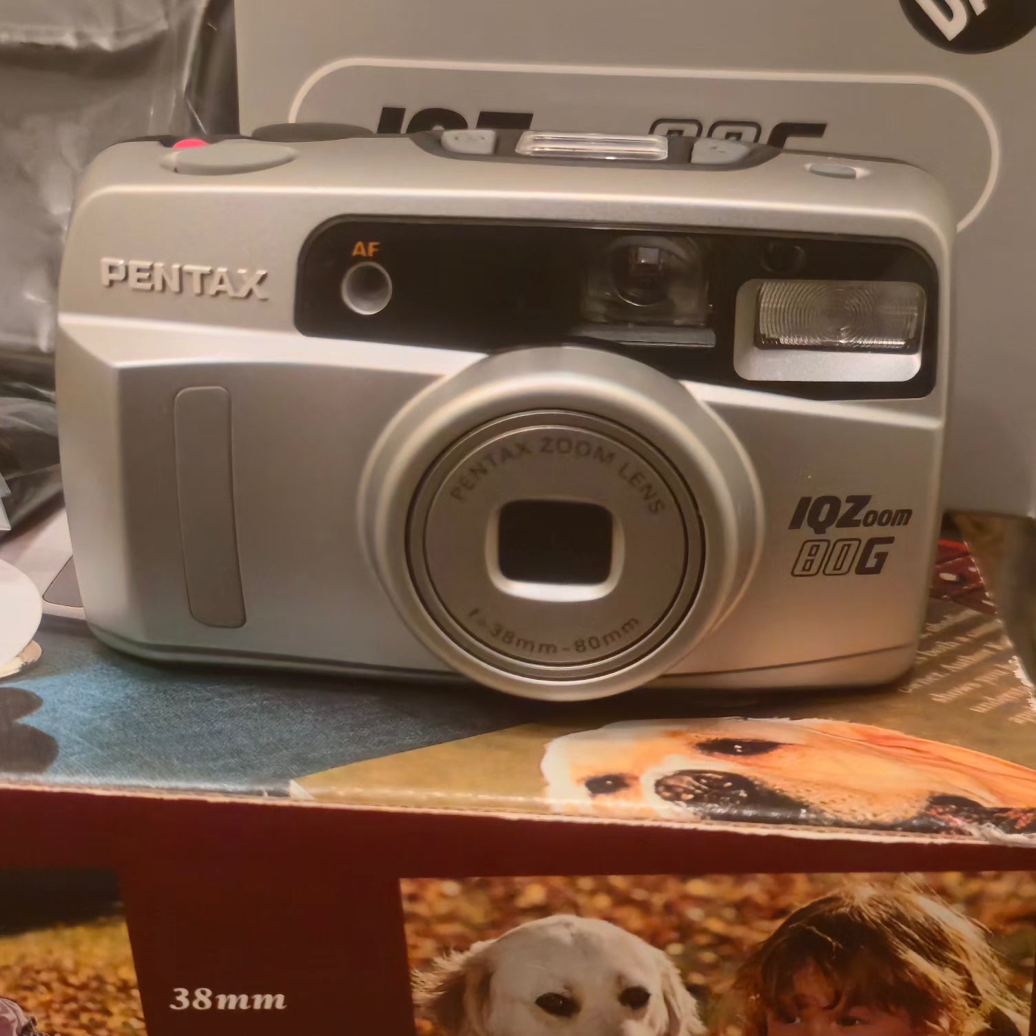 Pentax IQZoom 80G 35mm Film Camera 38-80mm Lens w/ Box